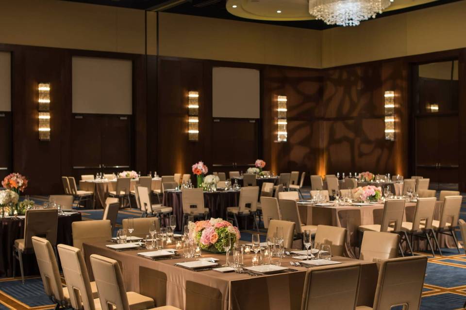 Elegant indoor wedding reception
