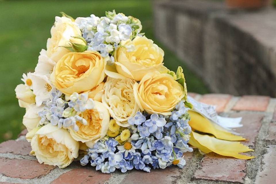 Yellow bridal bouquet