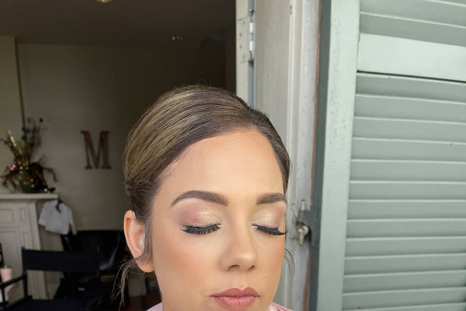 HAIR & MAKEUP