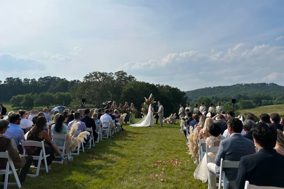 The Wedding Knoll in Ceremony
