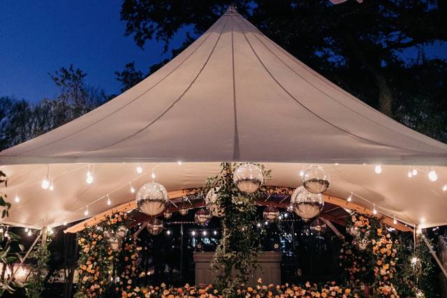 XO Moreau Weddings