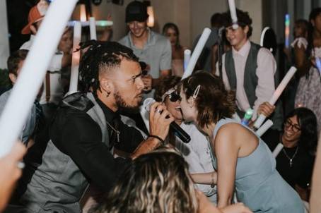 Amazing wedding entertainment