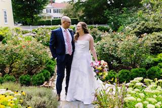 A Modern, Nautical Wedding at the Institute of Contemporary Art in Boston,  Massachusetts