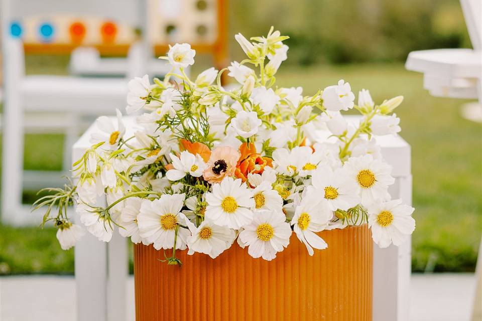 Flower bucket