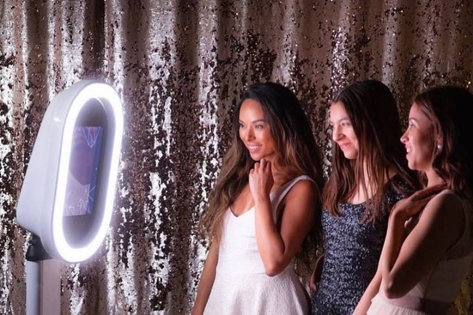Ask About Our SelfieBooth