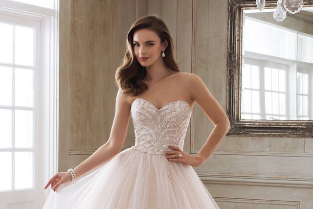 wedding dress couture outlet