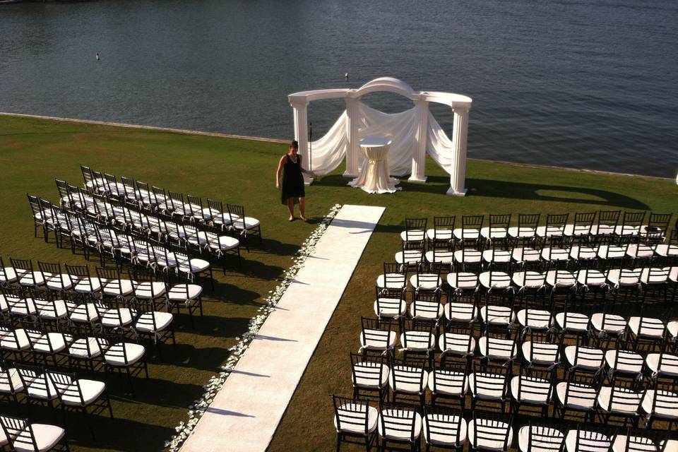 Affordable & Luxury Event Rentals