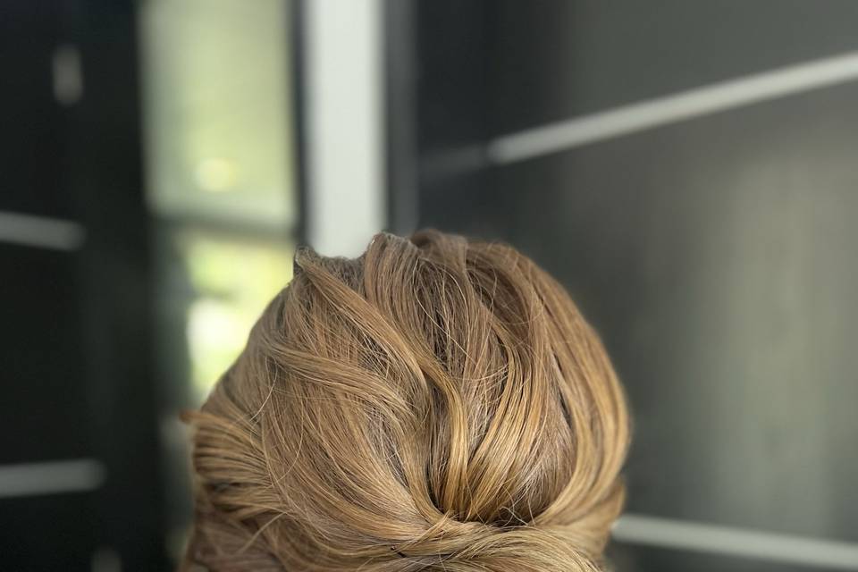 Semi updo