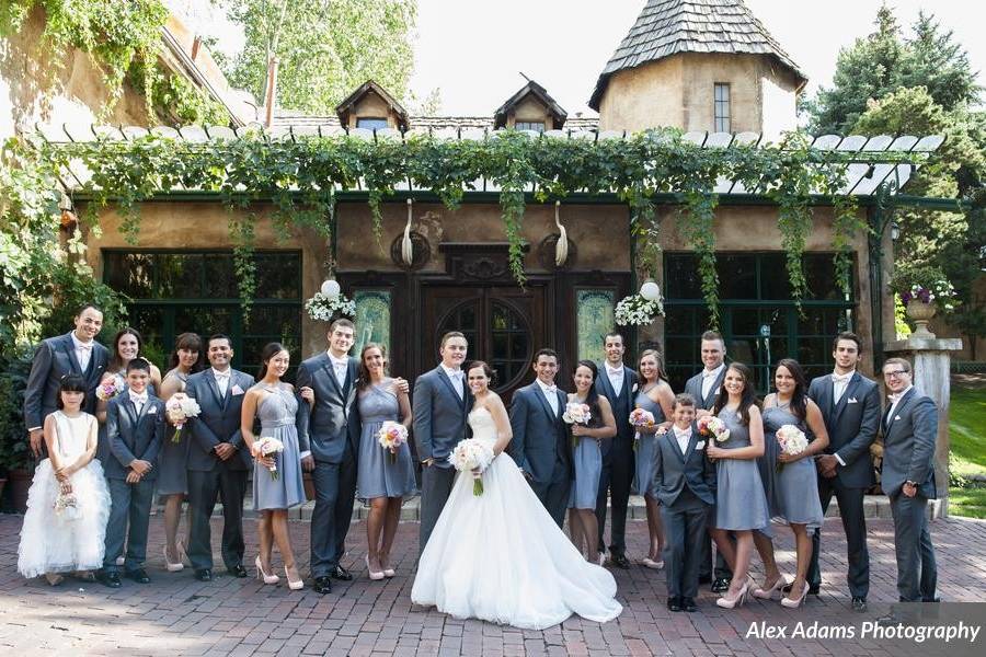 Couple with bridesmaid and groomsmen