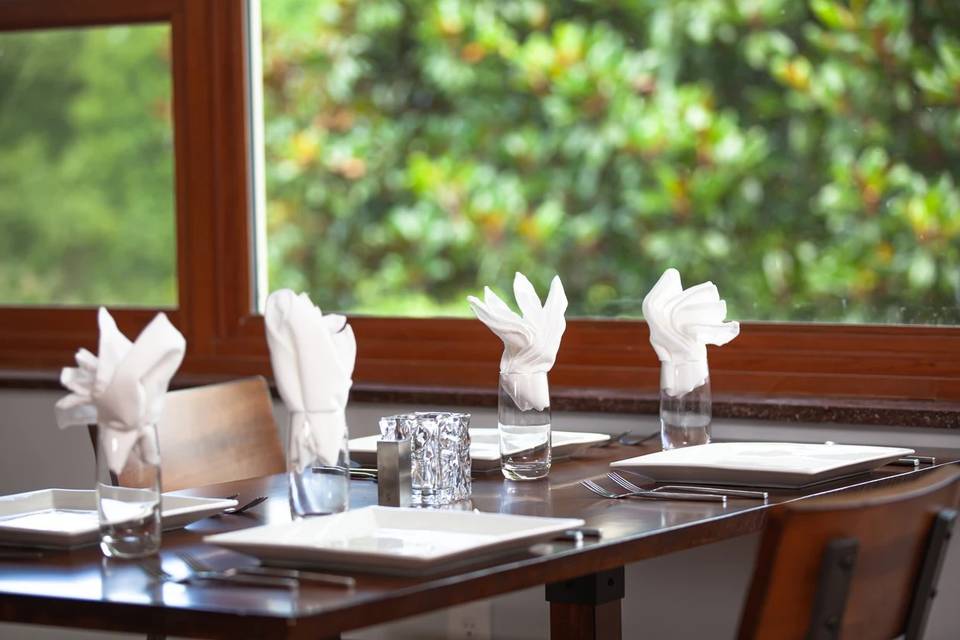 Skylaranna Hotel & Resort