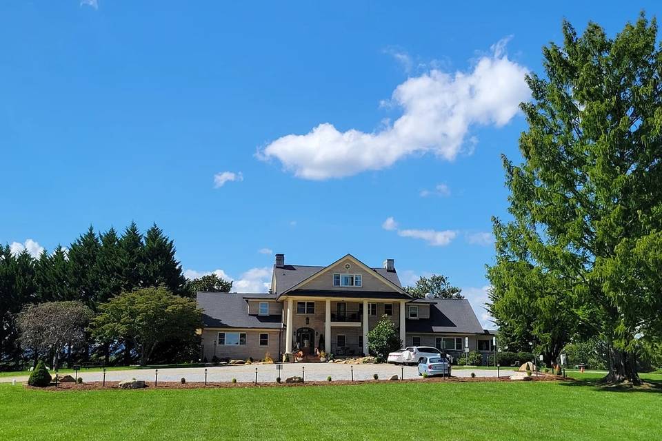 Skylaranna Hotel & Resort