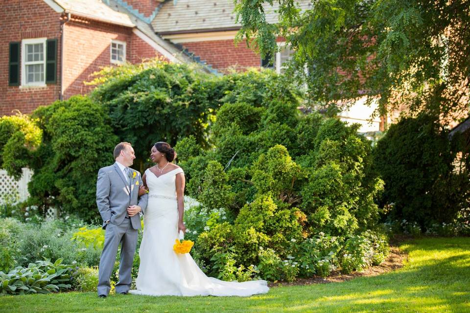 Newlyweds in the garden