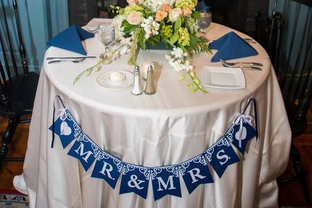 Sweetheart table