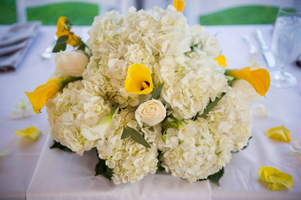 White bouquet