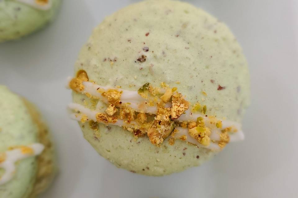 Pistachio macarons