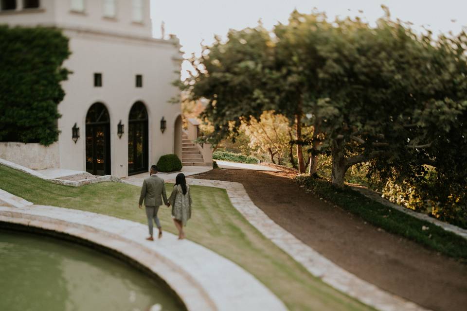 Mir Anwar Studios