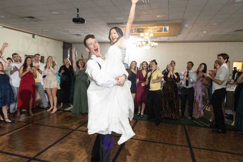 Happy Couple Lift