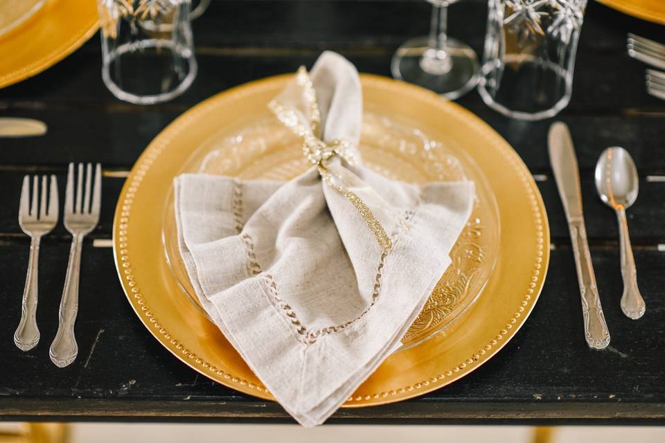 Head table place setting