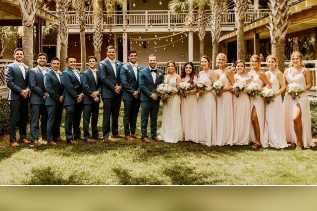 Couple & Wedding Party