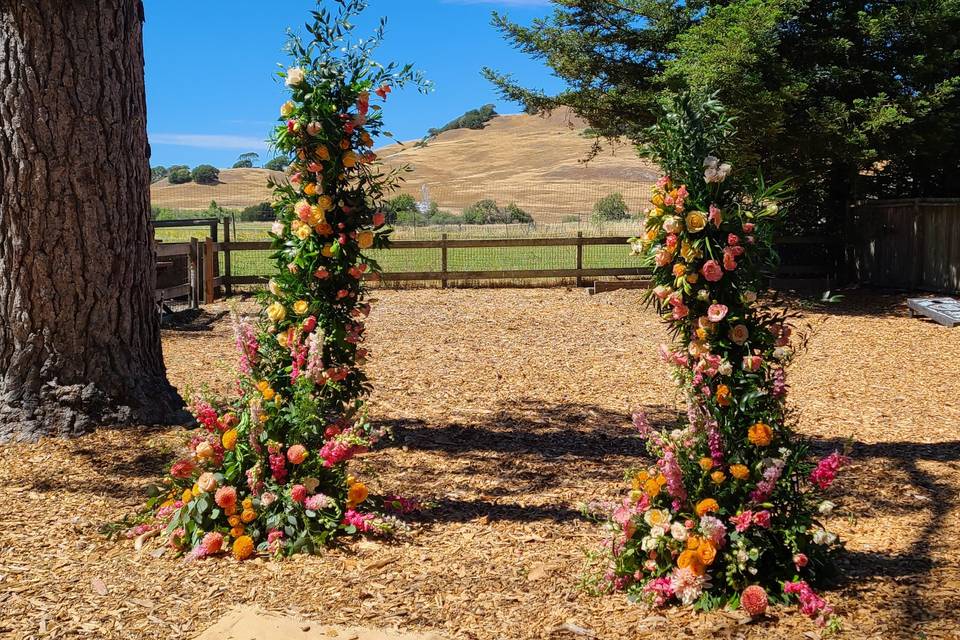 Ground up ceremony arch