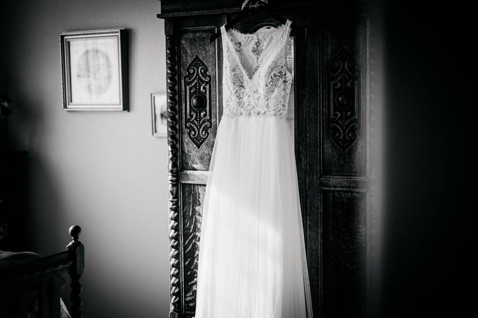 Wedding dress