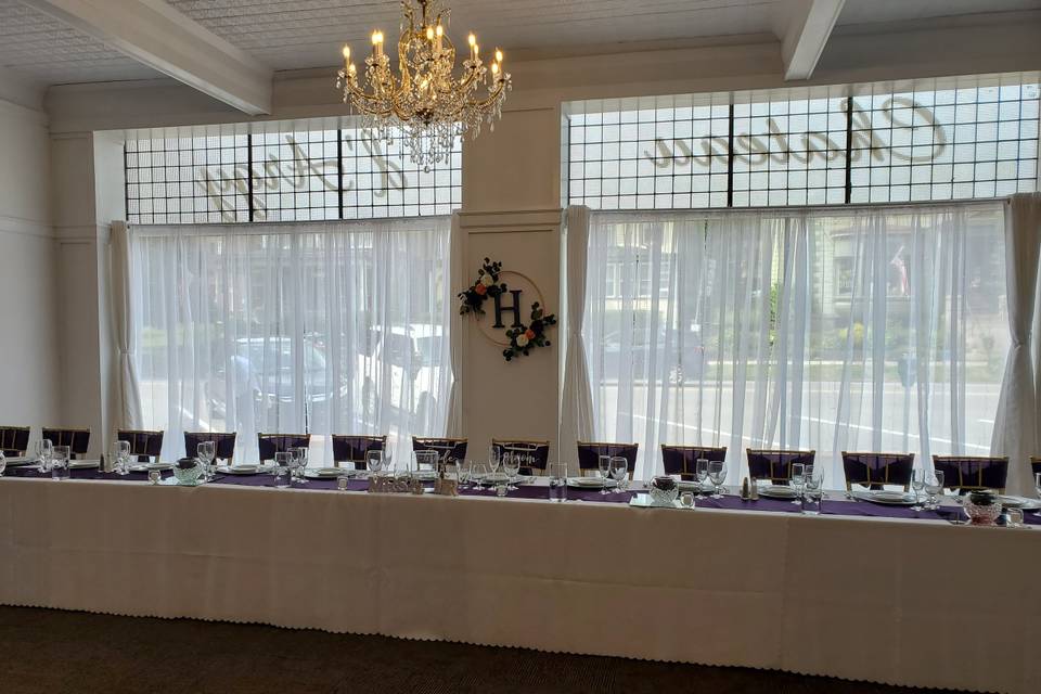 Traditional Head Table