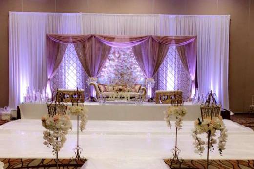 White seamless dance floor