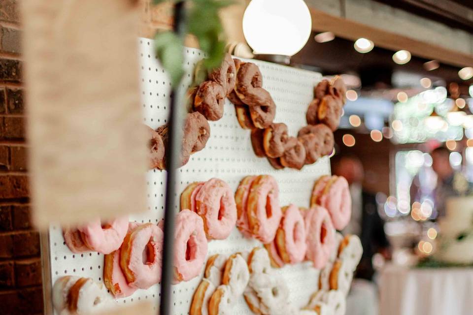 Donut wall