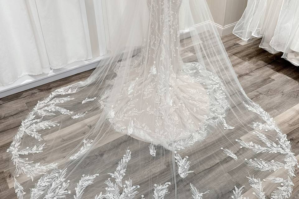 Gorgeous veil option