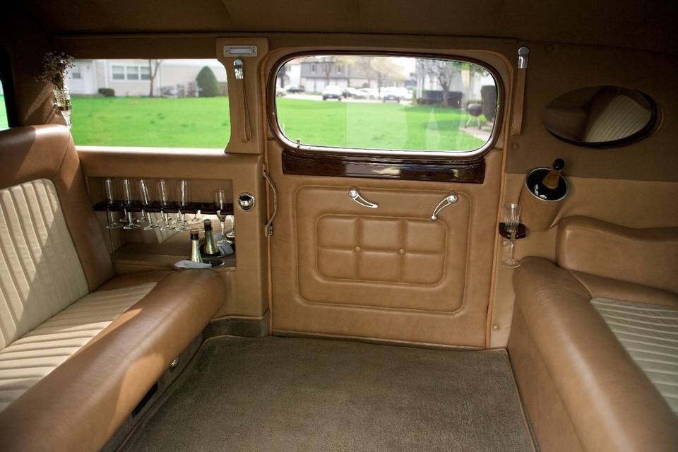 Cosmopolitan Custom Limousine Service