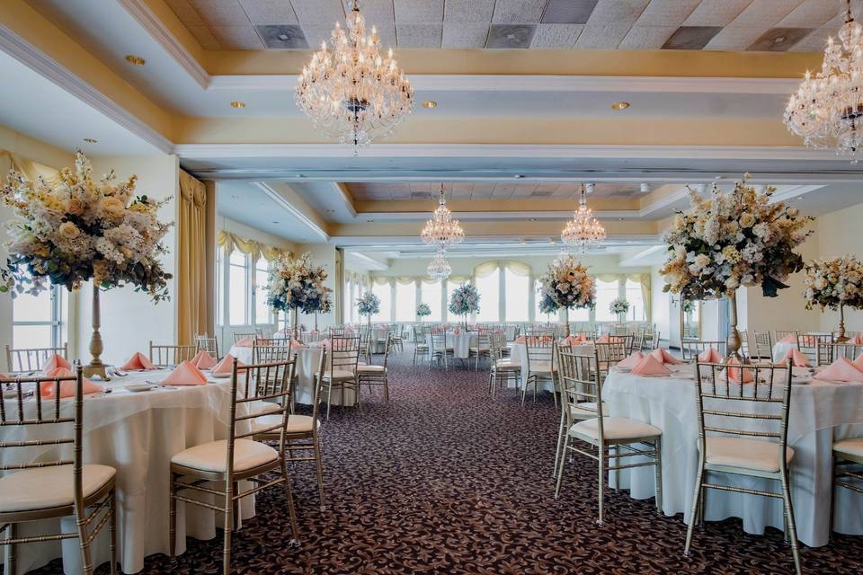 Ballroom for up to 200 guests