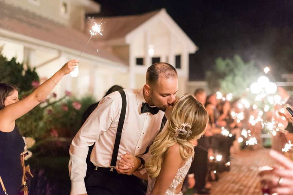 Couple sharing a kiss - Monica De Myer Photography