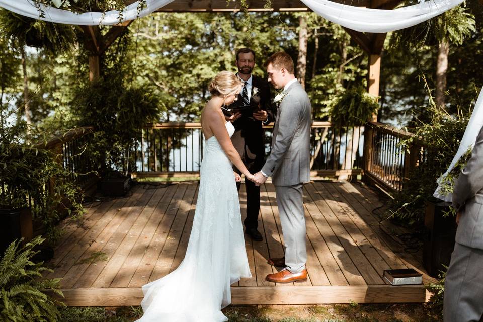 Bride and groom saying vows