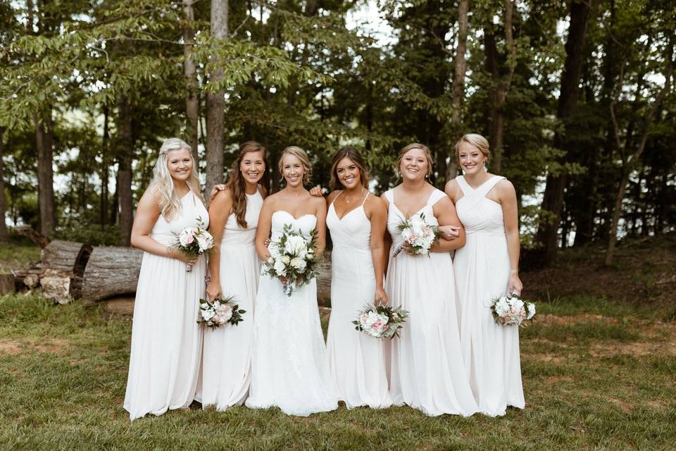 Bridesmaids in pale pink