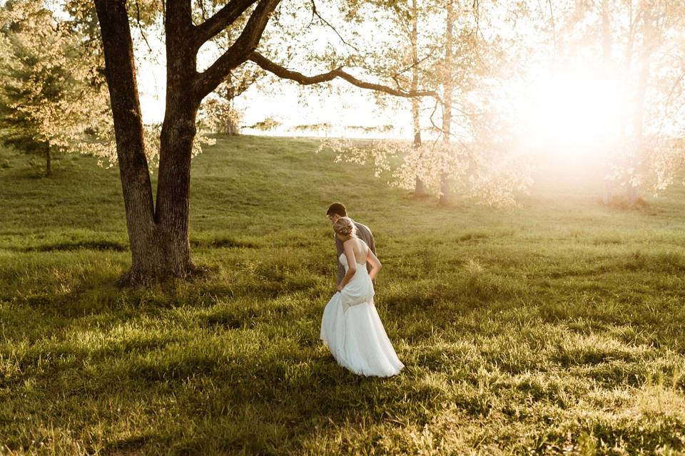 Groom and bride walking-tree