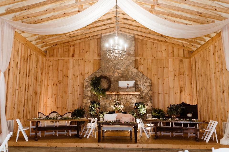 Barn reception-tables