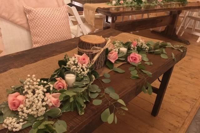 Sweetheart table-greenery