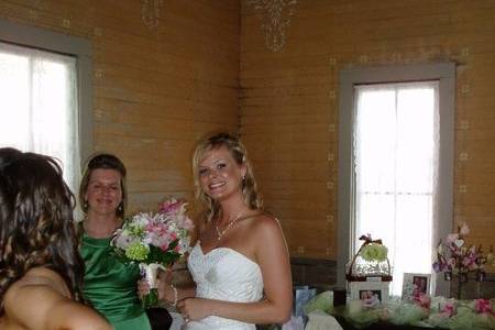 LC FLORAL DESIGNS
