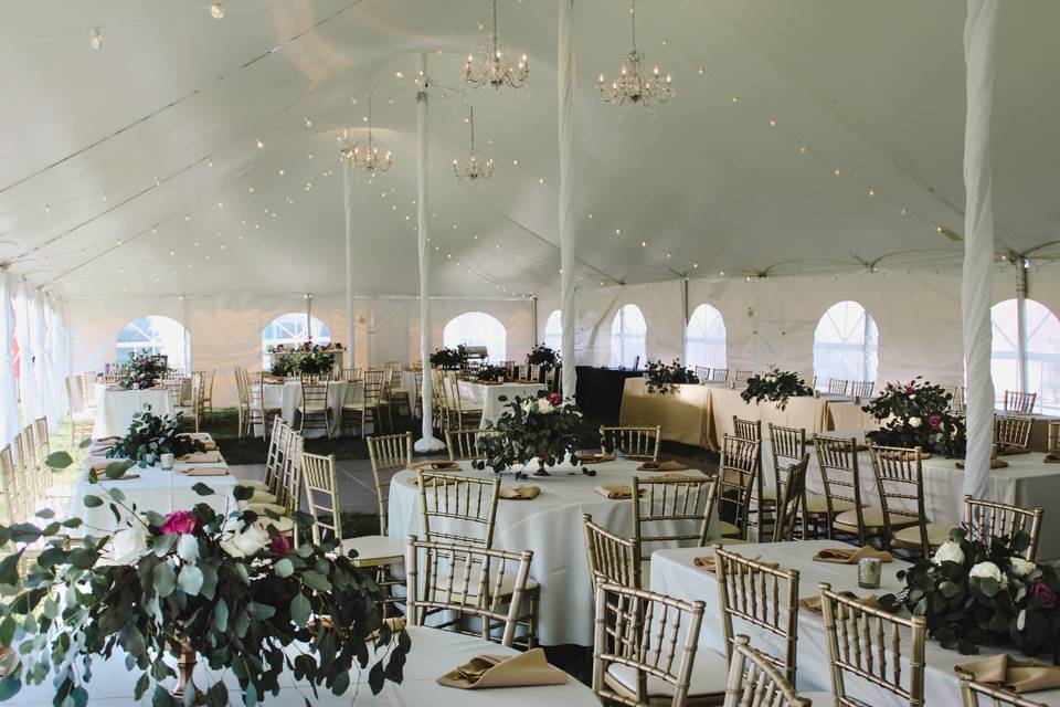 30x75 HP Tent with Chandeliers