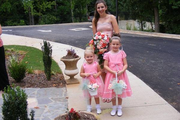 The bride with the flower girls