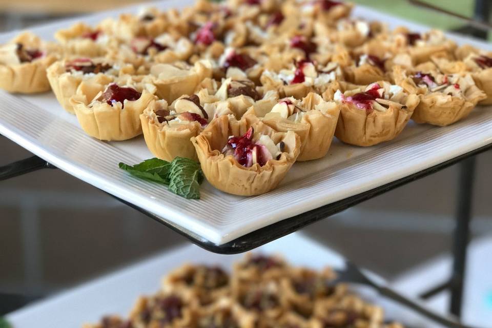 Gorgonzola raspberry tartlets | Forks & Corks Catering