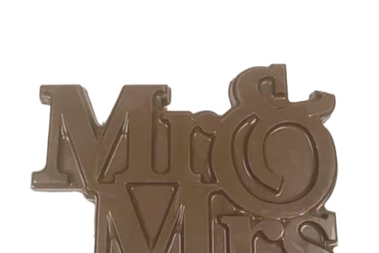 Mr & Mrs chocolate bar