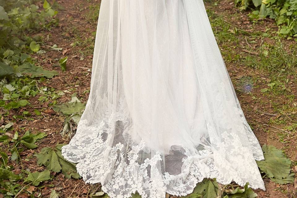 Ti Adora by Alvina Valenta