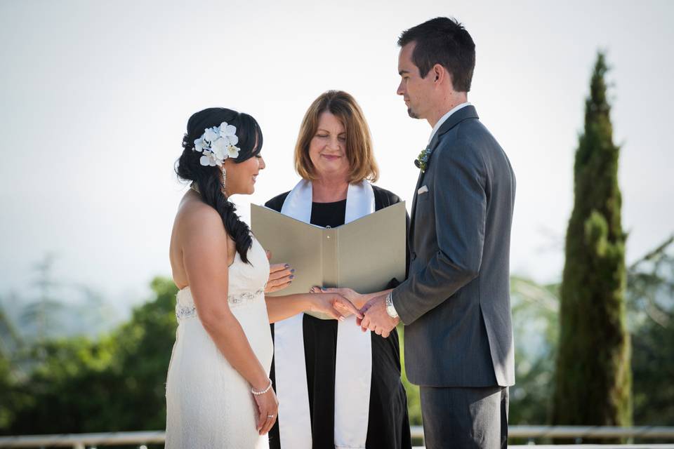 Beautiful ceremony with an ocean view at chaminade resort and spa