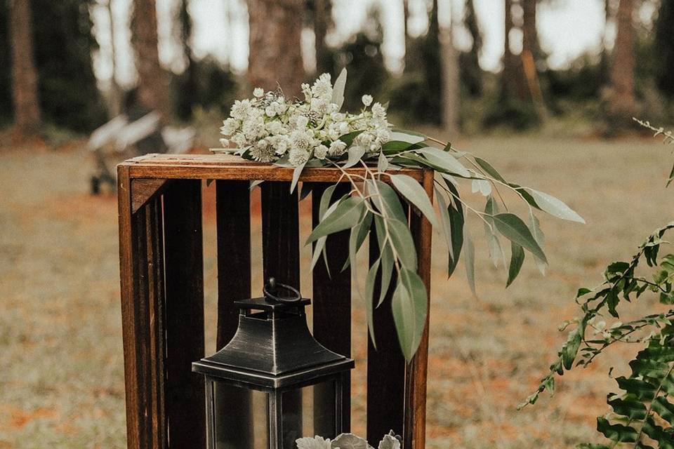 Pines of Windermere - outdoor wedding decor