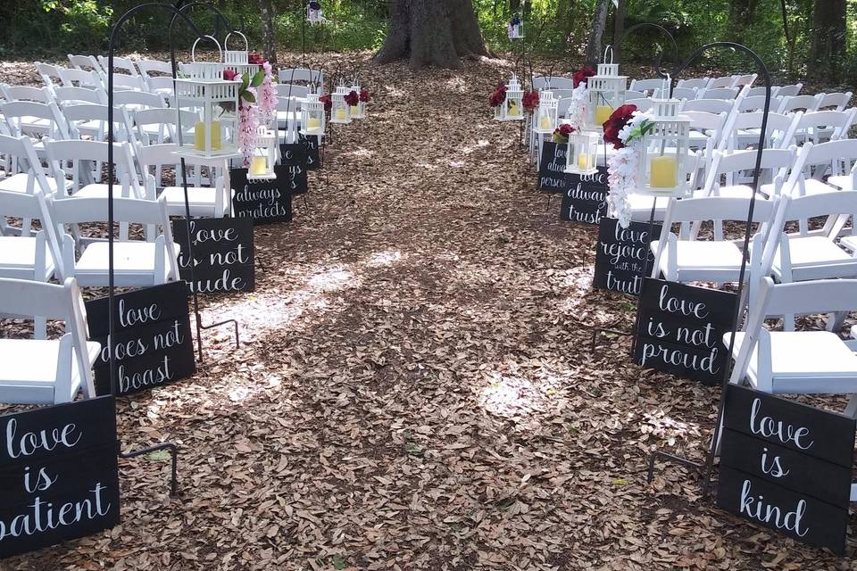 October Oaks - outdoor ceremony setup