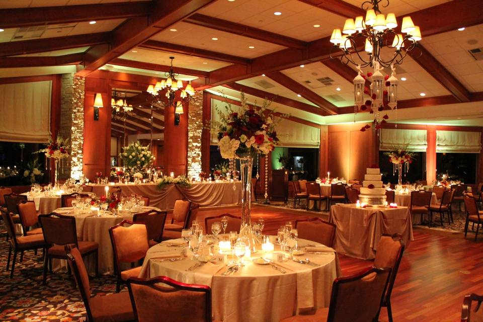 Ambient ballroom lighting