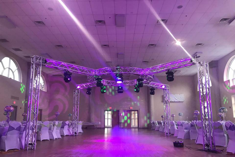 Table setup with lightings