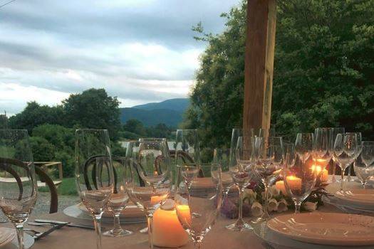 Dine al fresco on The Library's porch -- with sunset mountain views as your backdrop