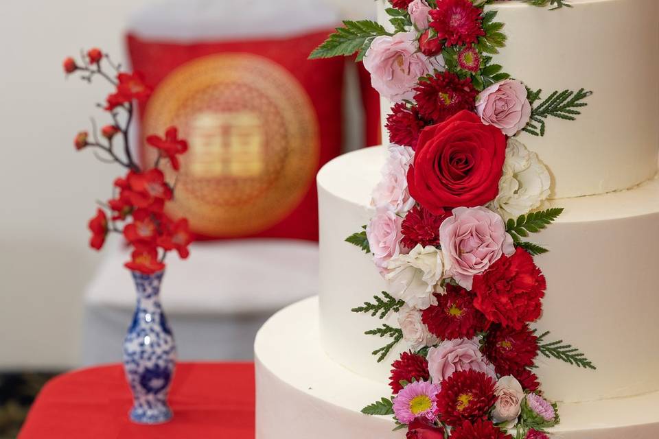Cake & Flowers